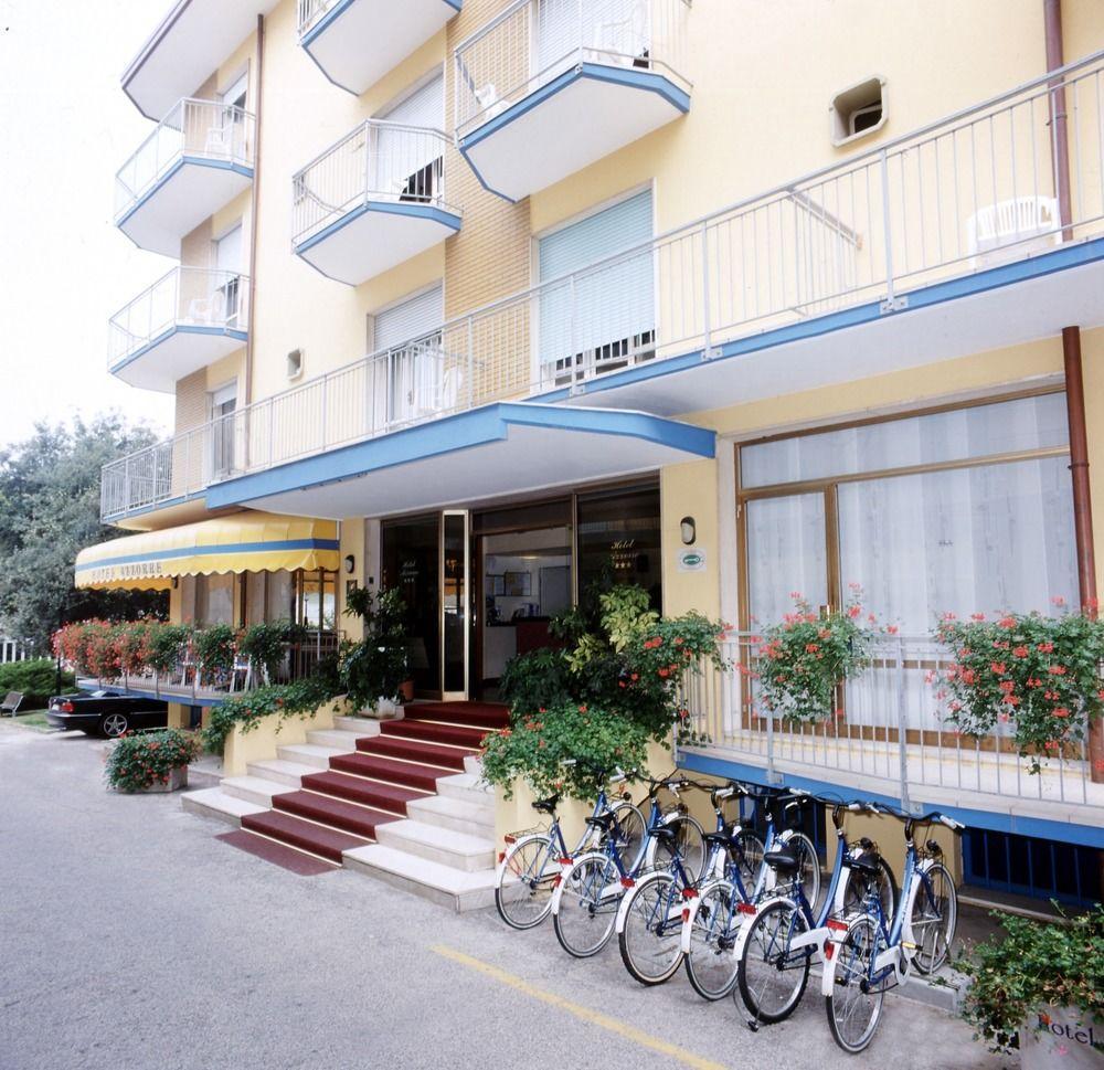 Hotel Azzorre 3*